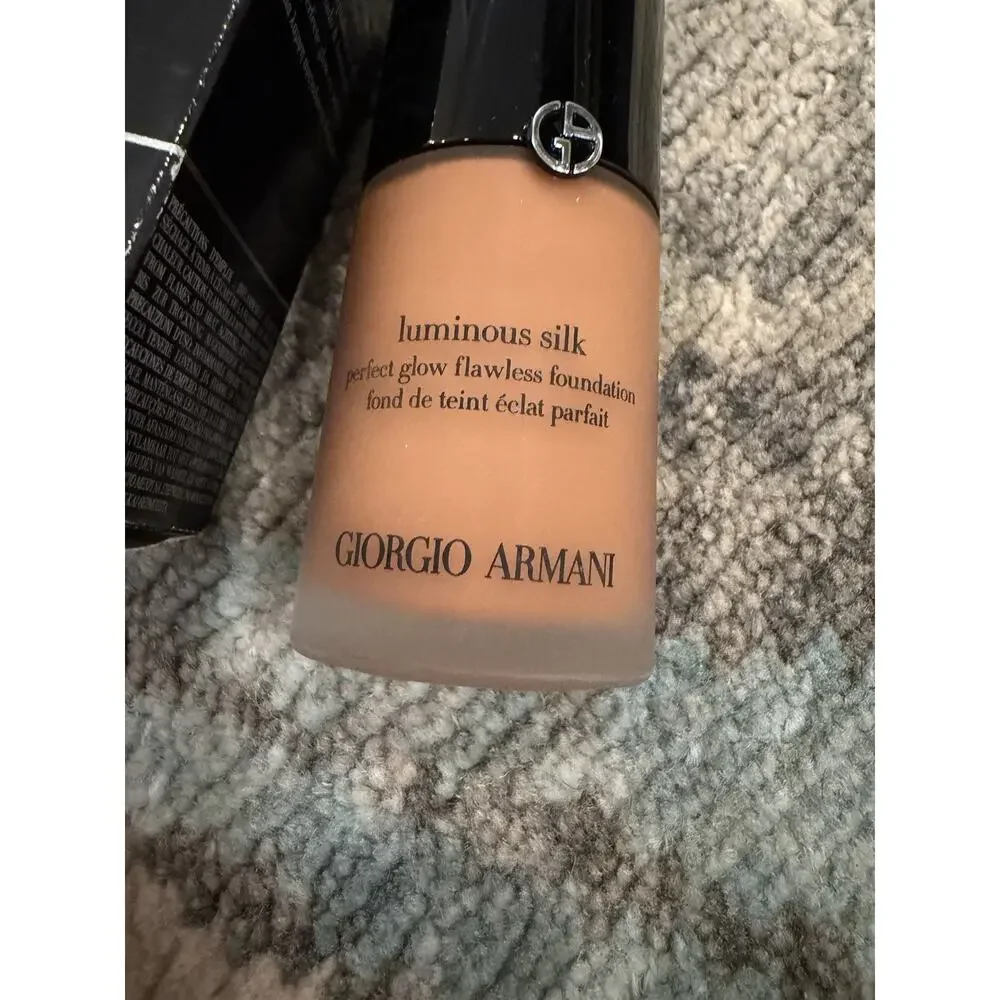 Giorgio Armani Shade 10 Luminous Silk Perfect Glow Foundation 1 Fl Oz NIB NEW
